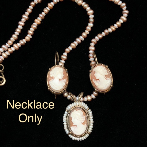Extasia Feminine Hand Carved Shell Cameo on Beautiful Seed Pearl Necklace - Picture 2 of 11